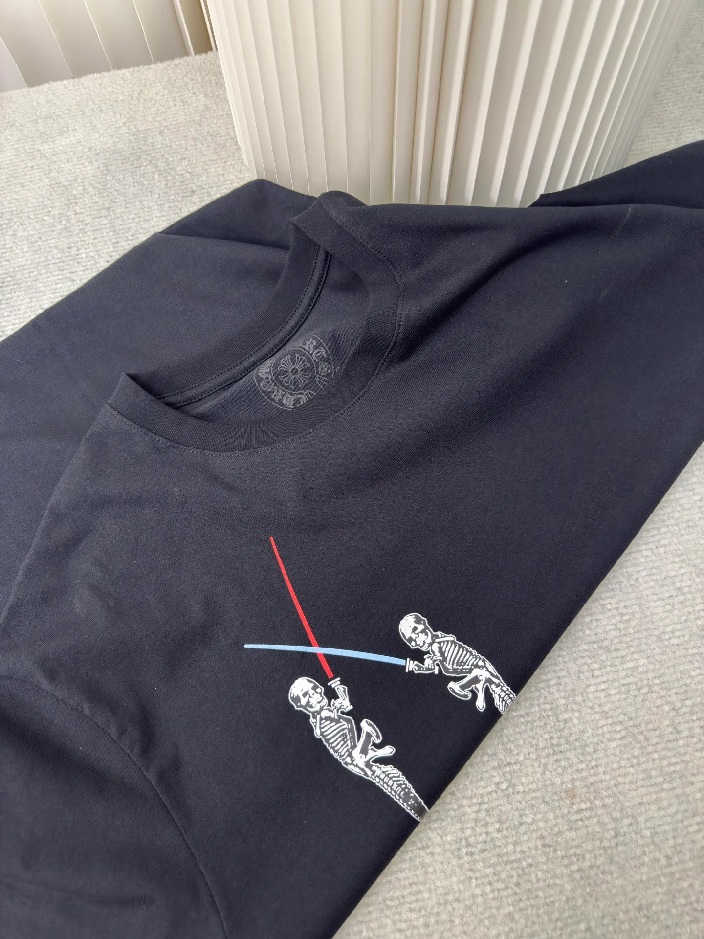 P240 Chrome Hearts Star Wars Limited Short Sleeves Authentic Open Edition - Physical Counter - Top Luxury Quality 🆚 Instant sale of all editions on the market. The fabric is made of 26 weave 200 grams of cotton. The printing is made of hand glue printing. Customized accessories. Size S M L